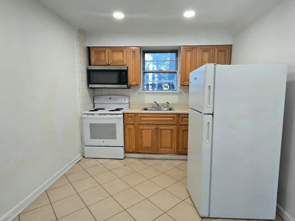 234-38 W Roosevelt Boulevard, Philadelphia PA 19120
