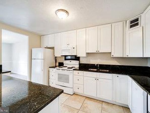 205 Yoakum Parkway 810, Alexandria VA 22304