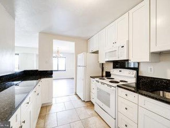 205 Yoakum Parkway 810, Alexandria VA 22304