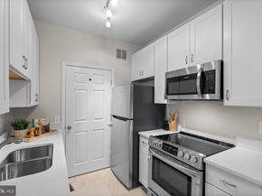 1570 Spring Gate Drive 7303, Mclean VA 22102