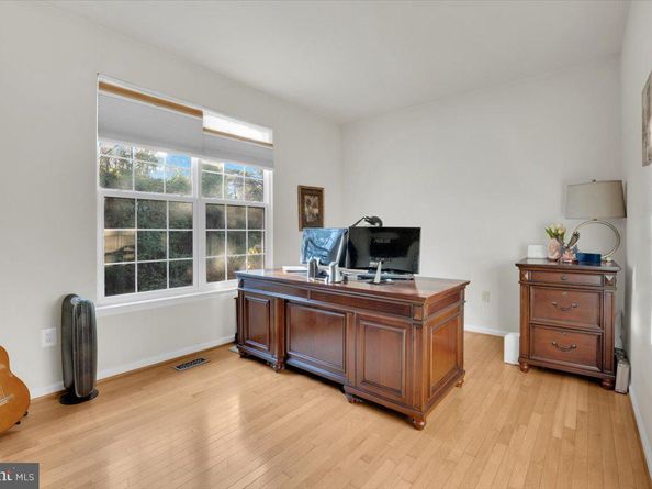 21439 Kenyon Court, Sterling VA 20164