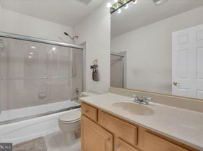 21439 Kenyon Court, Sterling VA 20164