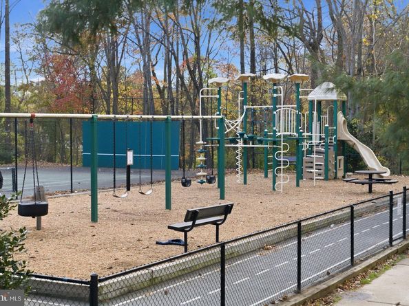 3033 White Birch Court, Fairfax VA 22031