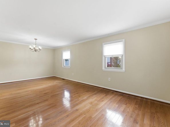 3033 White Birch Court, Fairfax VA 22031