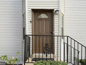 3033 White Birch Court, Fairfax VA 22031