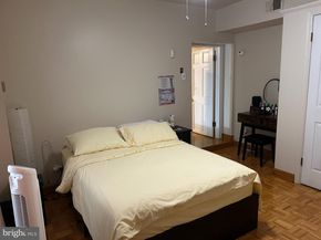 1220 Pine Street, Philadelphia PA 19107