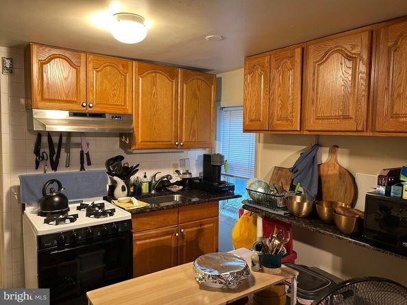 1220 Pine Street, Philadelphia PA 19107