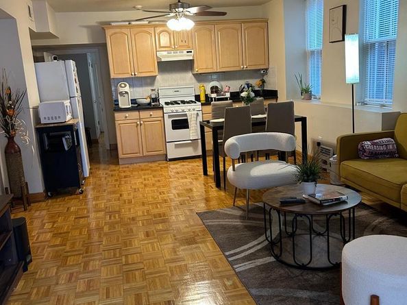 1220 Pine Street, Philadelphia PA 19107