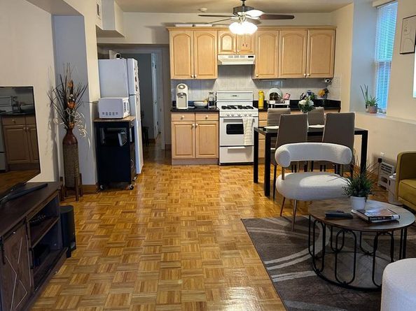 1220 Pine Street, Philadelphia PA 19107