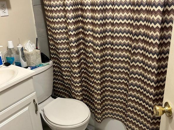 1220 Pine Street, Philadelphia PA 19107