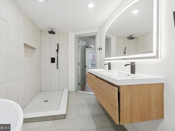 1437 N 28TH Street, Philadelphia PA 19121