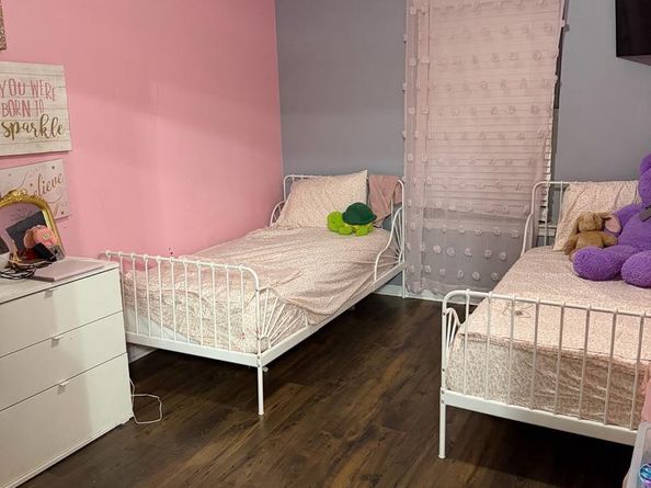 1904 W Jefferson Street, Philadelphia PA 19121