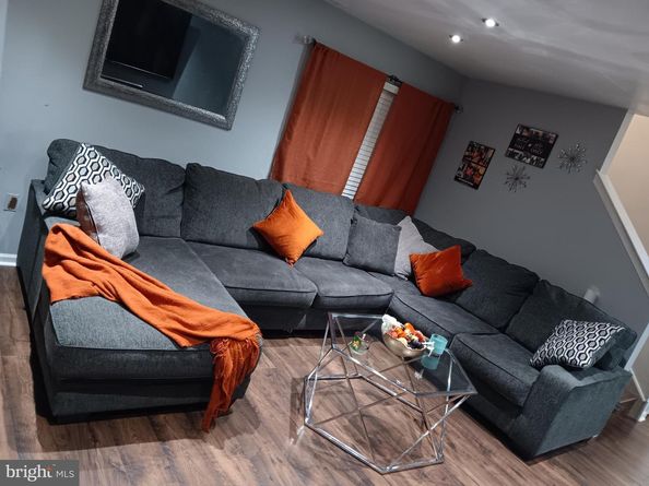 1904 W Jefferson Street, Philadelphia PA 19121