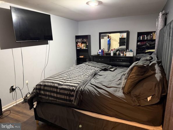 1904 W Jefferson Street, Philadelphia PA 19121