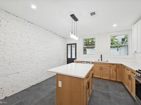 1528 Manton Street, Philadelphia PA 19146