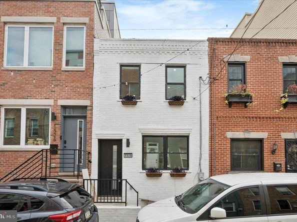1528 Manton Street, Philadelphia PA 19146