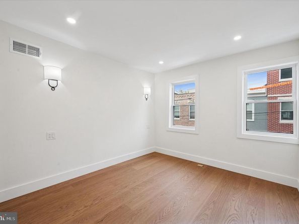 1528 Manton Street, Philadelphia PA 19146