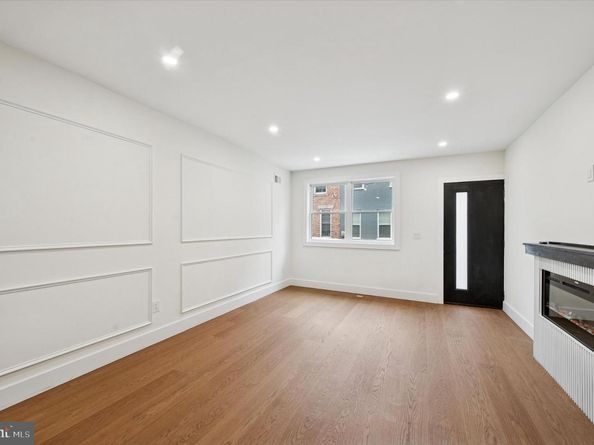 1528 Manton Street, Philadelphia PA 19146