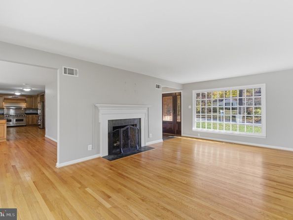 3110 Juniper Lane, Falls Church VA 22044