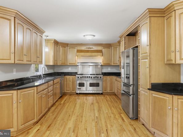 3110 Juniper Lane, Falls Church VA 22044