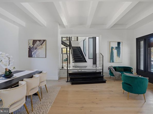 2220 Q Street NW, Washington DC 20008