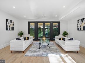 2220 Q Street NW, Washington DC 20008