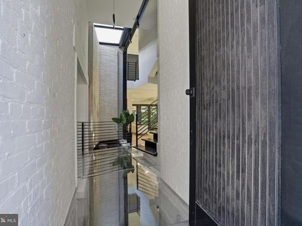 2220 Q Street NW, Washington DC 20008