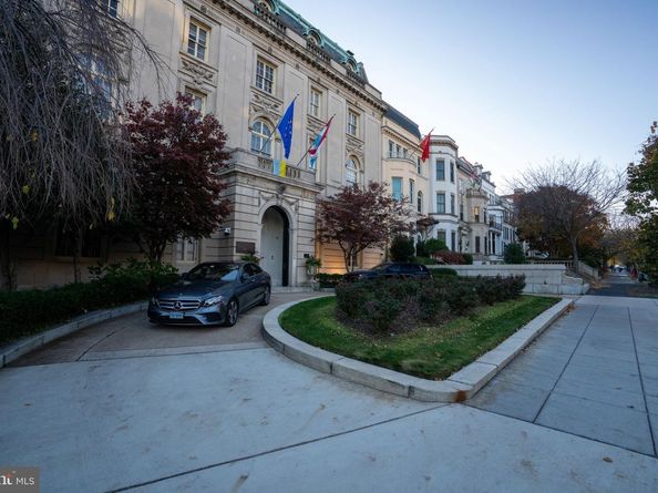 2220 Q Street NW, Washington DC 20008