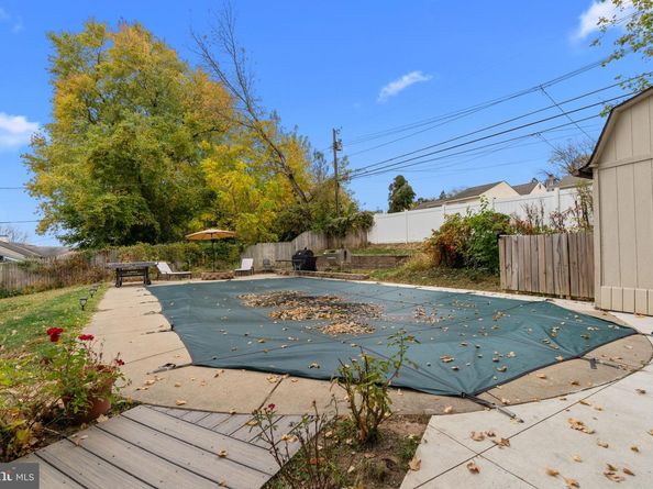 245 Trenton Road, Fairless Hills PA 19030