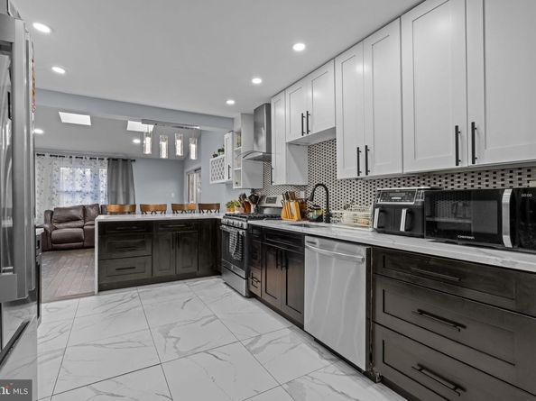 245 Trenton Road, Fairless Hills PA 19030