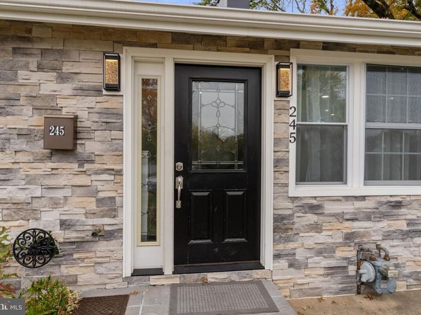 245 Trenton Road, Fairless Hills PA 19030