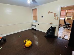 5201 N 8TH Street, Philadelphia PA 19120