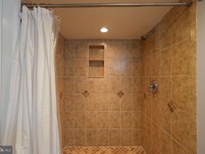 2114 N Earley Street, Alexandria VA 22302