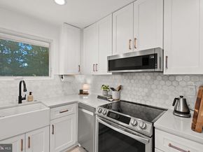 2114 N Earley Street, Alexandria VA 22302