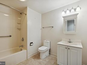 1100 Vine Street 402, Philadelphia PA 19107