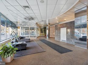 1100 Vine Street 402, Philadelphia PA 19107