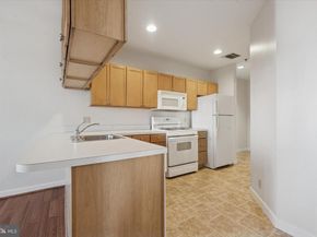 1100 Vine Street 402, Philadelphia PA 19107