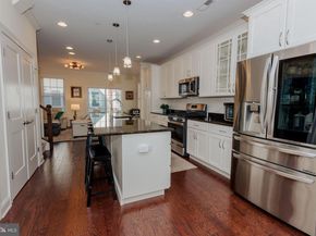 634 W End Walk, Media PA 19063