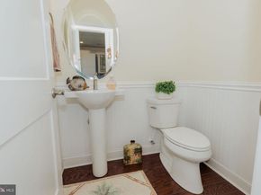 634 W End Walk, Media PA 19063