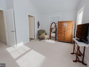 634 W End Walk, Media PA 19063