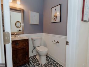 634 W End Walk, Media PA 19063