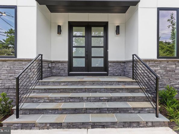 6511 Ivy Hill Drive, Mclean VA 22101