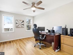 521 Creek Crossing Road NE, Vienna VA 22180