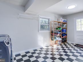 521 Creek Crossing Road NE, Vienna VA 22180