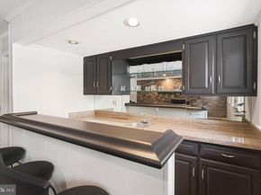 521 Creek Crossing Road NE, Vienna VA 22180