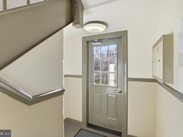 4360 N Pershing Drive 43603, Arlington VA 22203