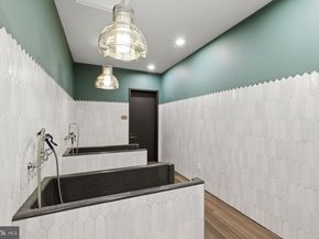 1911 Walnut St 4402, Philadelphia PA 19103