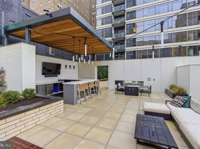 1911 Walnut St 4402, Philadelphia PA 19103