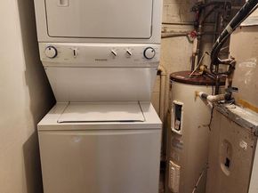 521 Florida Avenue 102, Herndon VA 20170