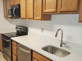 521 Florida Avenue 102, Herndon VA 20170